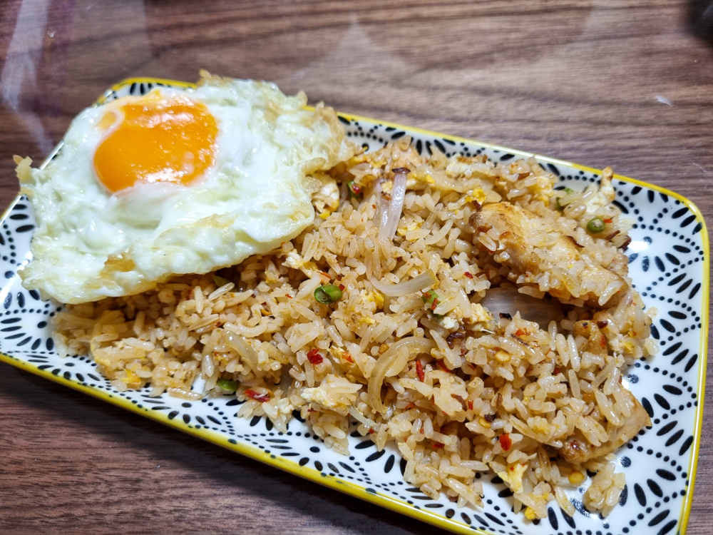 Lucky Seafood Catering - image of fried rice