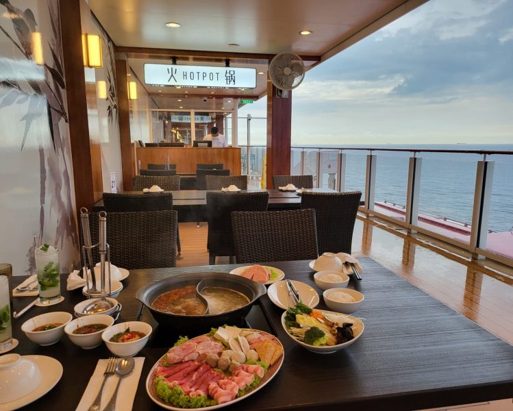 cruise - hotpot dining by ocean