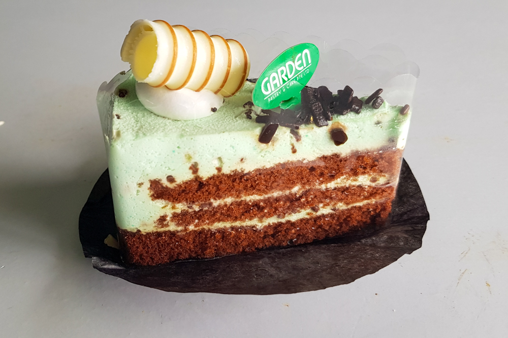 garden pastry & cake - mint chocolate cake