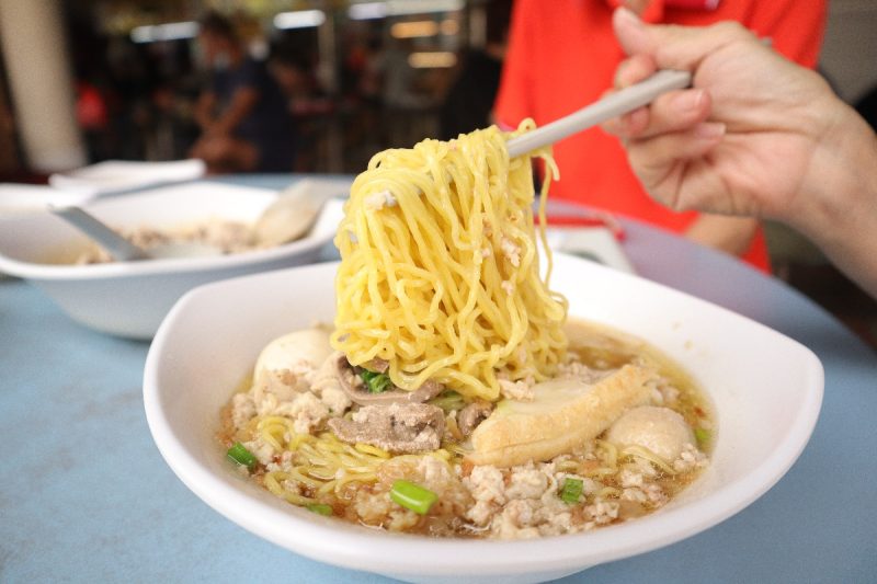 yong xin - closeup of noodles