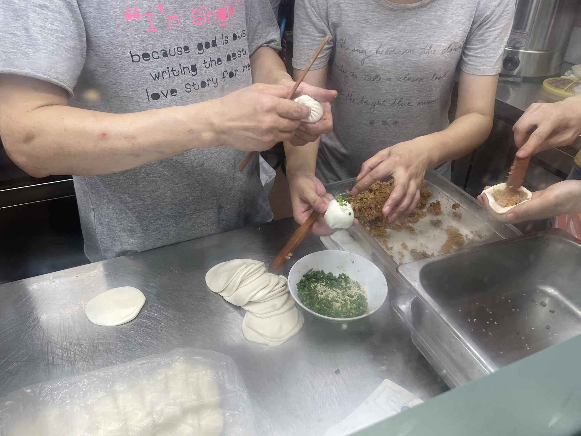 Shang Hai Fried Xiao Long Bao - making sheng jian bao