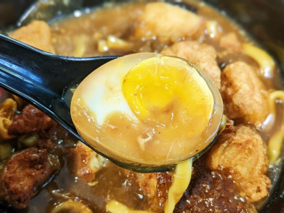 amoy st lor mee - egg