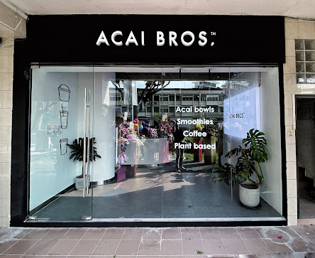 Acai brothers - entrance