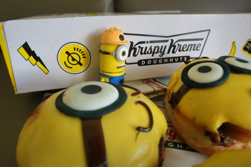 krispy kreme minion donuts - minions with donut