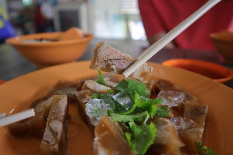 lao liang pork trotter jelly & shark meat - pork trotter jelly closeup