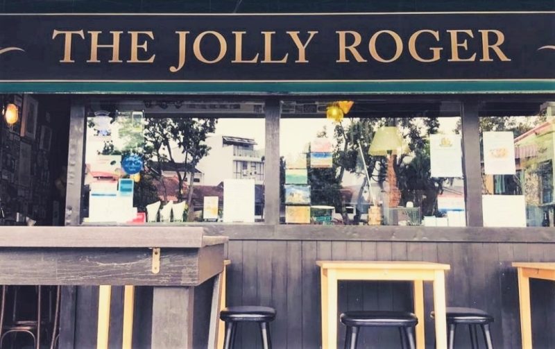 cheap bars for drinking - the jolly roger interior