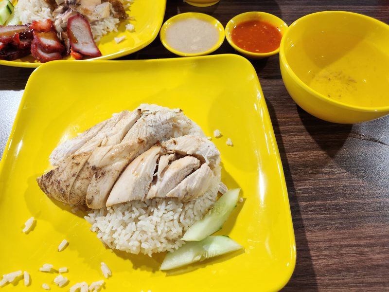 tongkee - chicken rice plate