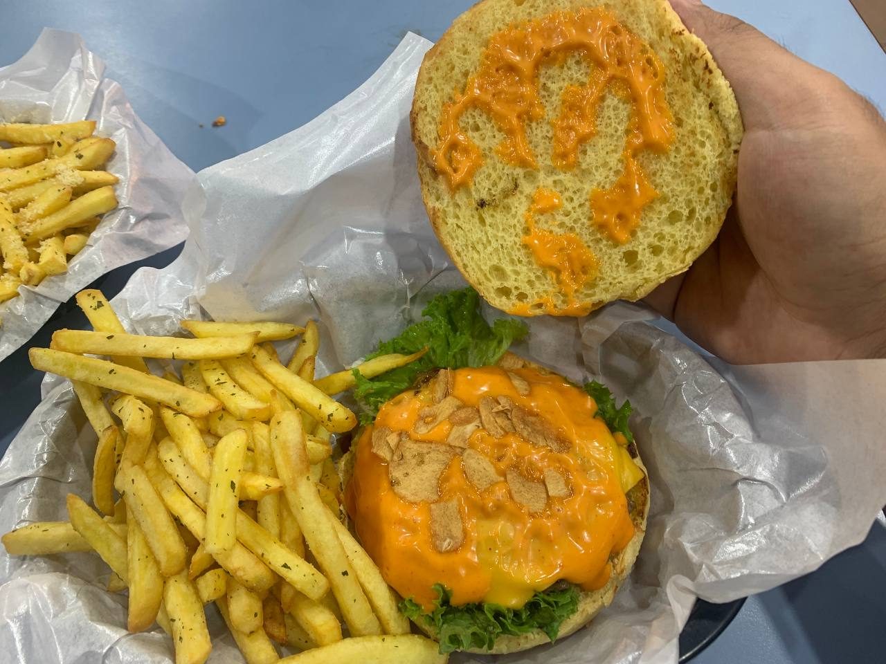 The Burger Coy - The Cheeseburger