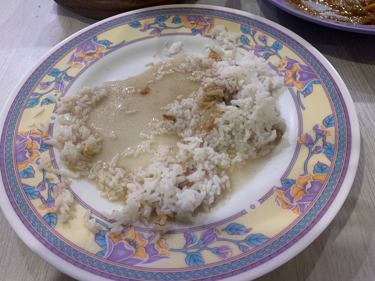 Aunty Sham Ayam Penyet - Soup on rice