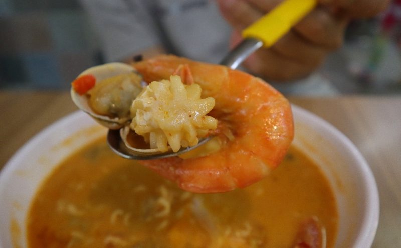 Tuk Tuk Gai - seafood closeup
