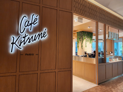 Cafe Kitsune - Exterior Shot