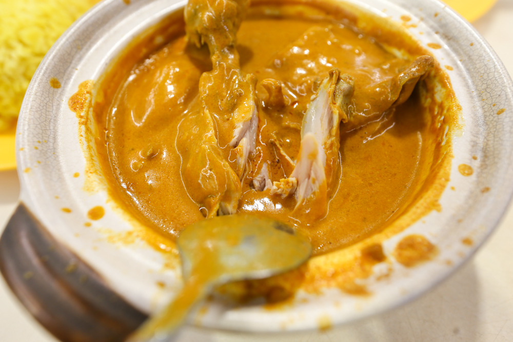 Hock Shun Homemade Claypot Curry 06 - chicken