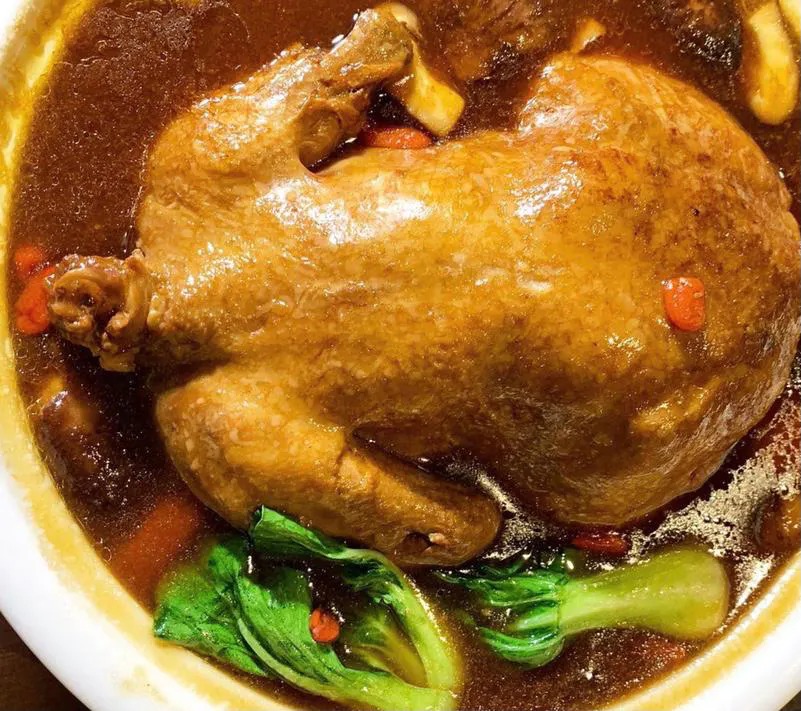 Goldleaf Restaurant - Emperor Chicken in Housemade Sauce