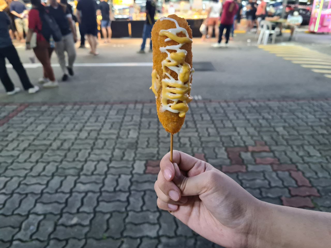 Giant Tampines Hypermarket Pasar Malam - Corn Dog