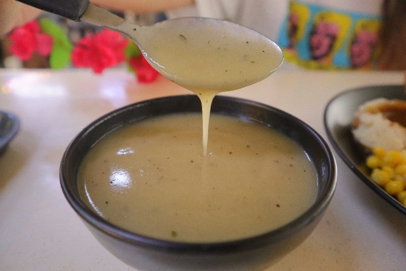 the flying pan - mushroom soup pouring