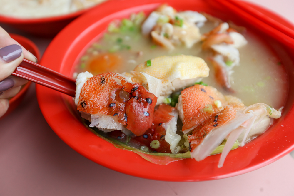 Cai Ji Fried Fish Soup 07 - fish head