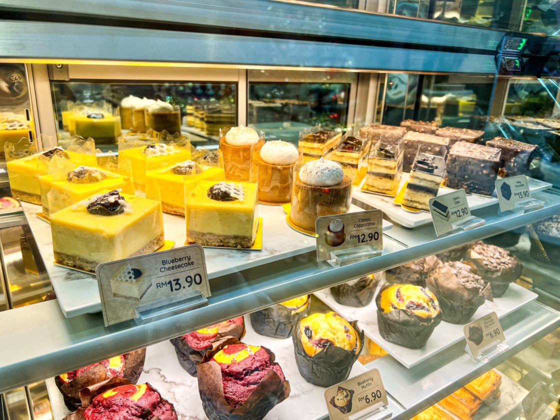 FamilyMart opens their first ever cafe & concept store, FamiCafe in IOI ...