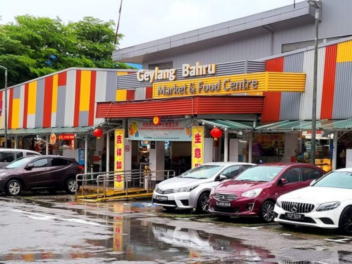 Sheng Ji Soya Sauce Chicken Rice/Noodle - Geylang Bahru Market & Food Centre