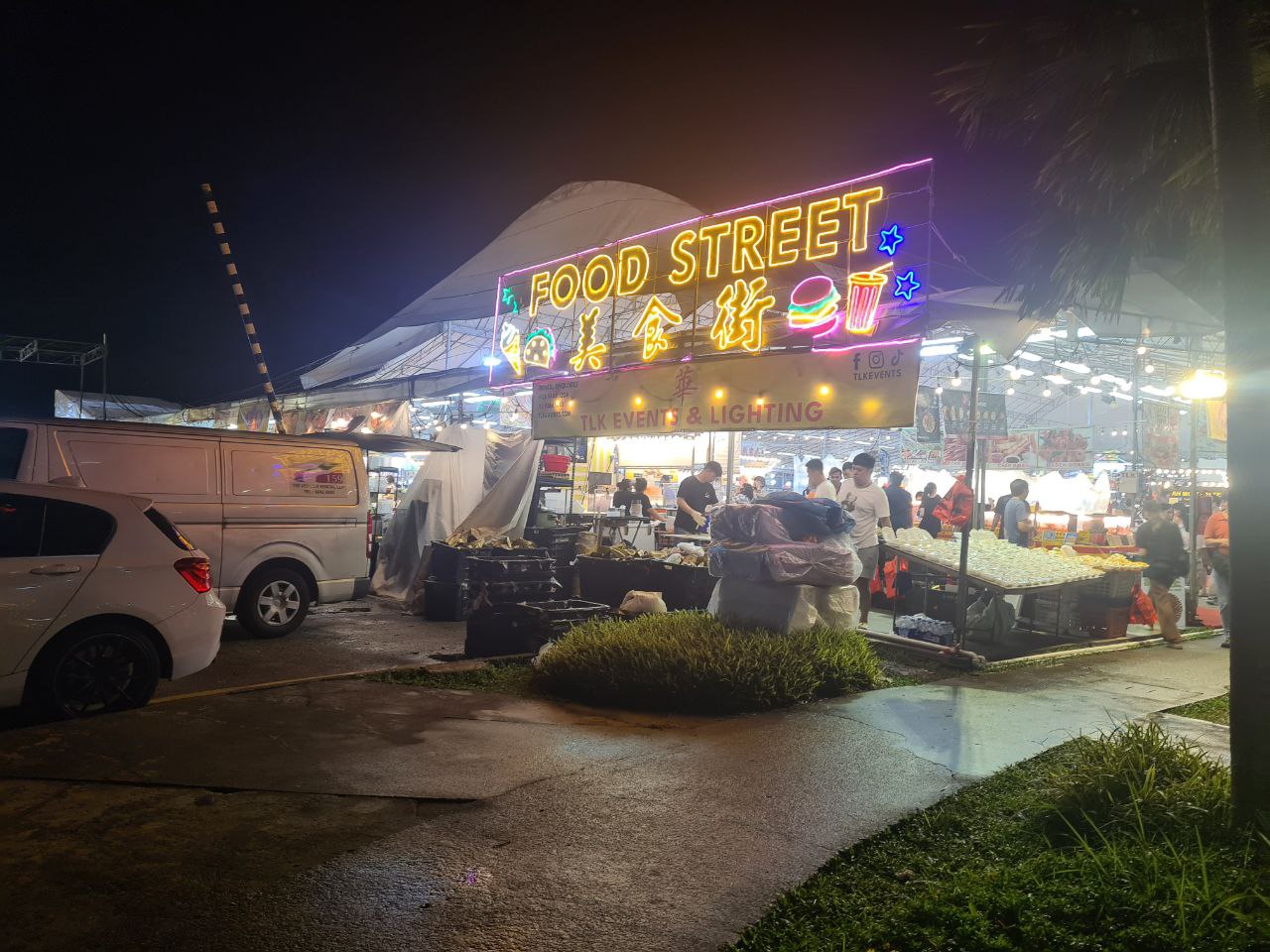 Sembawang Pasar Malam - Exterior Shot