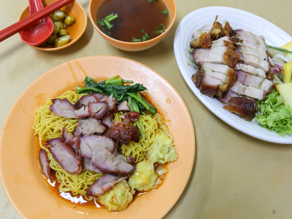 Mei Yuen Restaurant 08 - wanton mee and roast pork