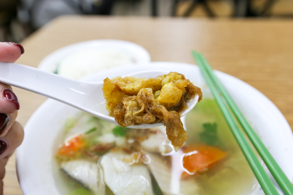 Mei Chin Fish Soup 03 - egg
