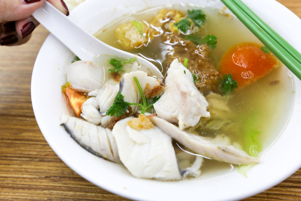 Mei Chin Fish Soup 04 - fish slices