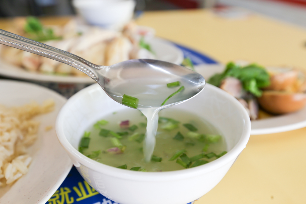 Traditional Rui Ji Chicken Rice 02 - soup