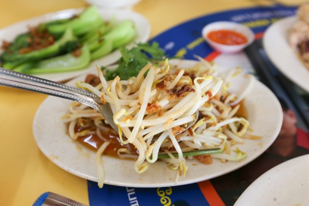 Traditional Rui Ji Chicken Rice: Relative of legendary Swee Kee ...