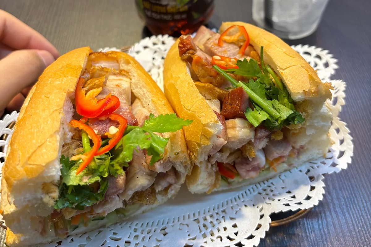 far east plaza - cha ca cafe banh mi
