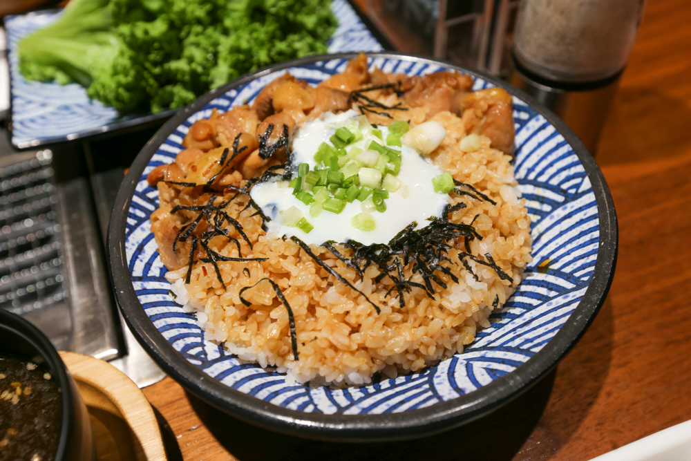 Yakiniku OK 14 - onsen chicken bowl