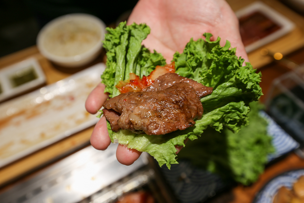 Yakiniku OK 38 - lettuce and meat