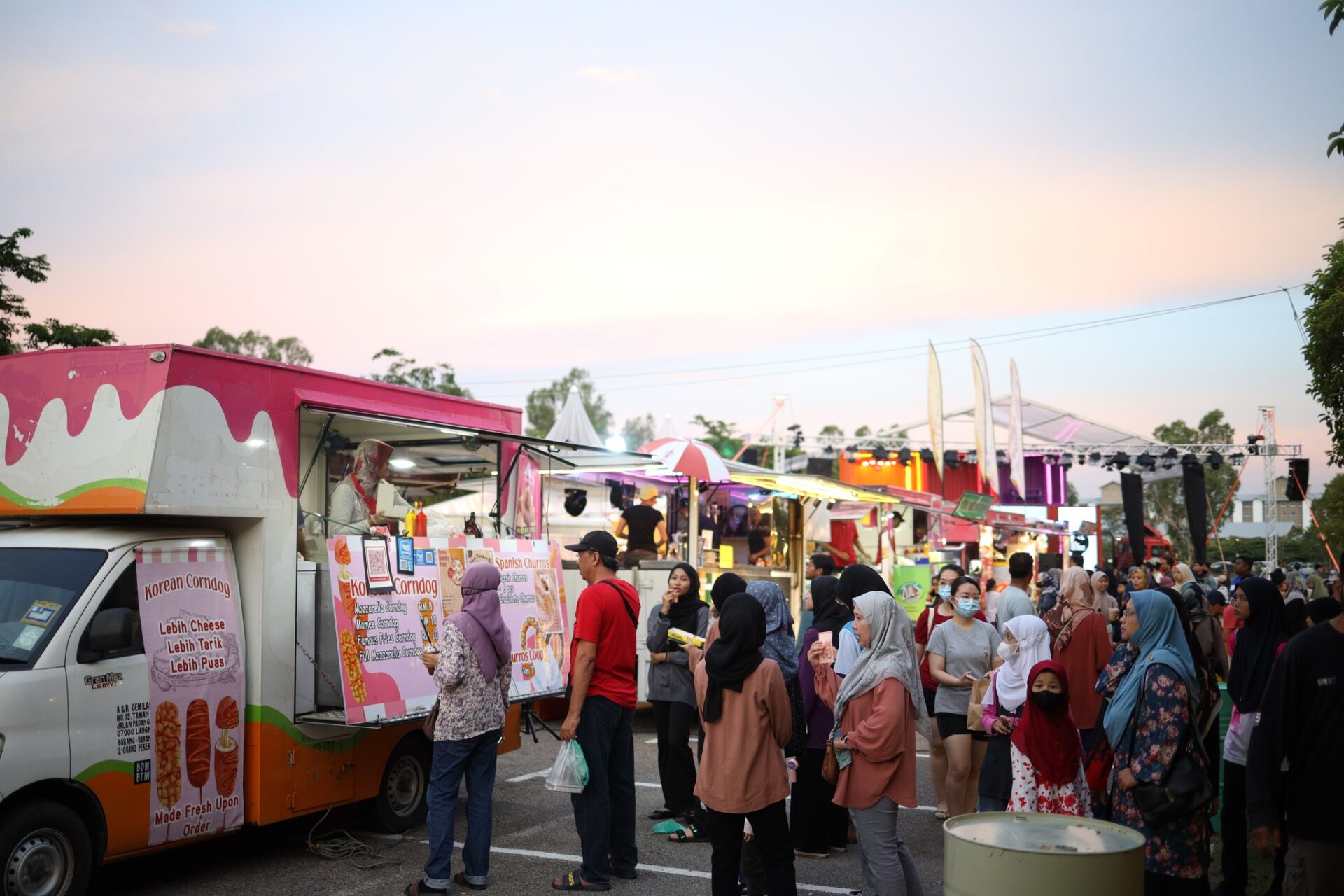 Penang International Food Festival - Food trucks and queues