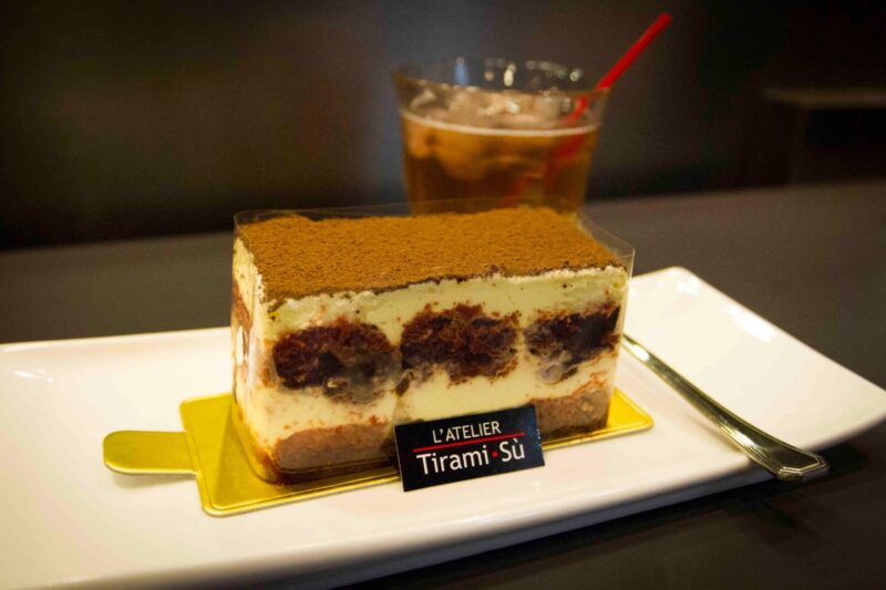 clarke quay central - latelier tiramisu