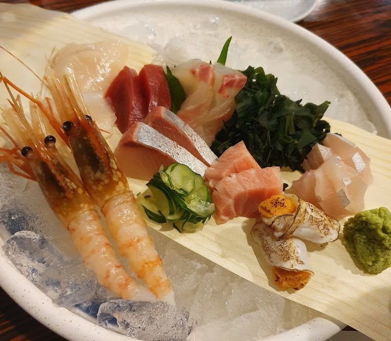 Hanazen Japanese Restaurant - Plate of sashimi