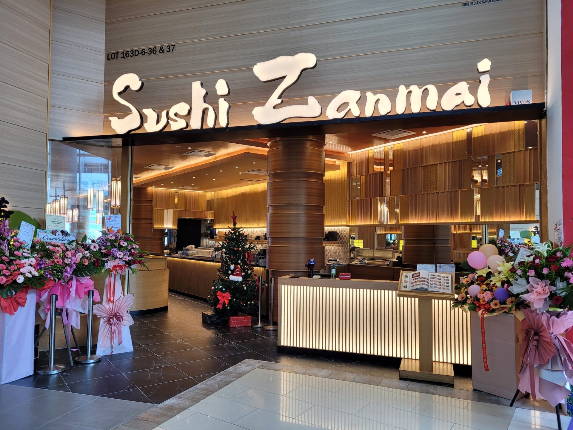 Sushi Zanmai - Storefront