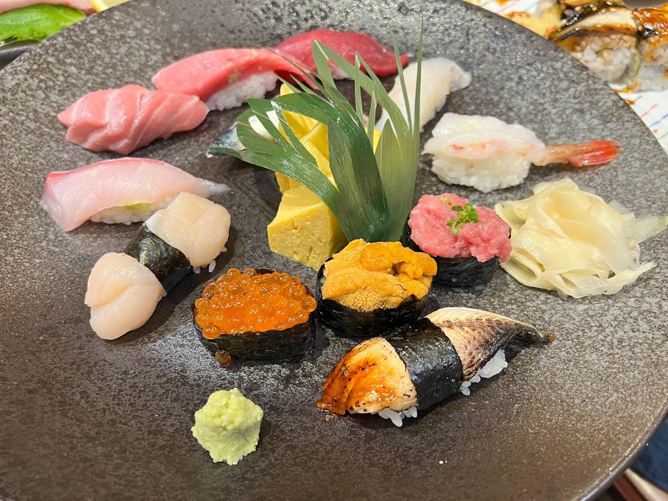 Sushiya - Platter of nigiri