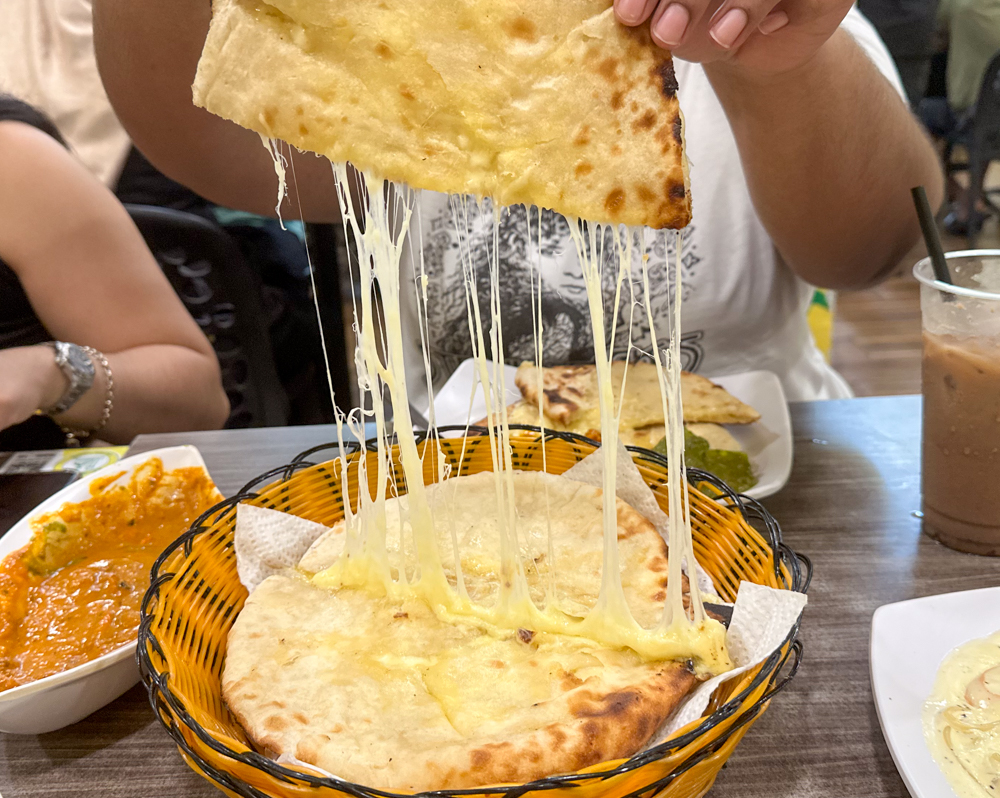 al ameen - cheese naan