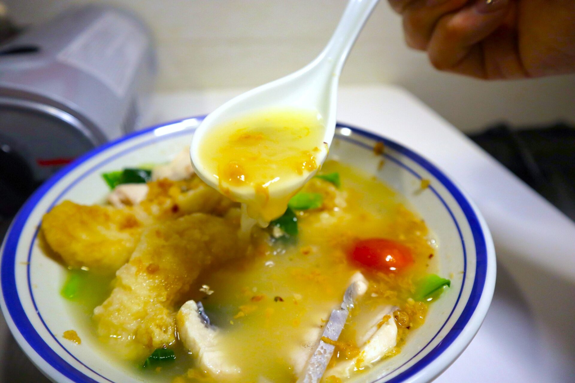 fish soup paradise - soup closeup