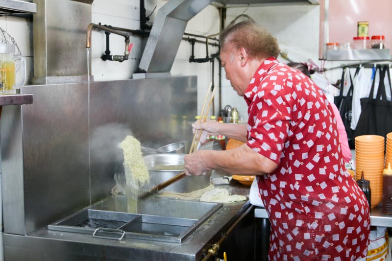 Koungs Wan Tan Mee 0182 Koungs Wan Tan Mee - owner