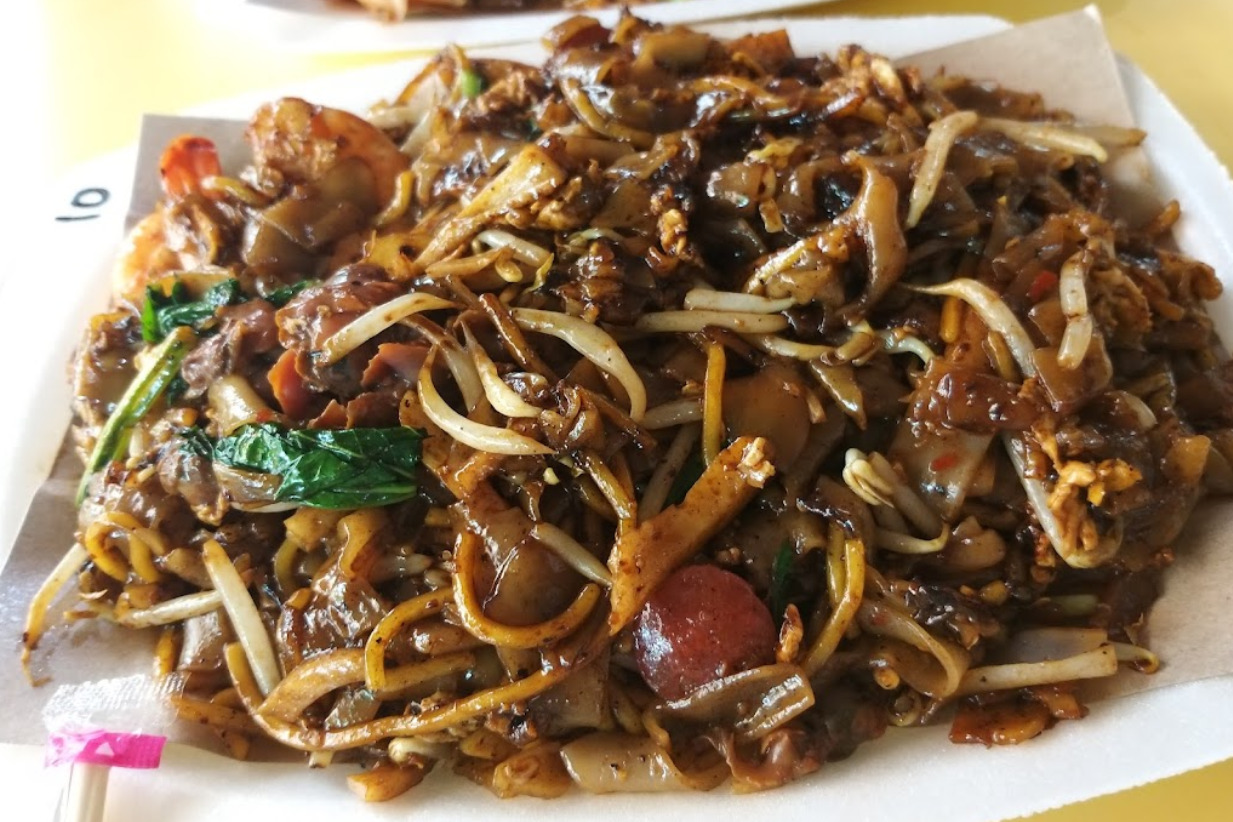 Old Airport Road Food Centre - char kway teow closeup