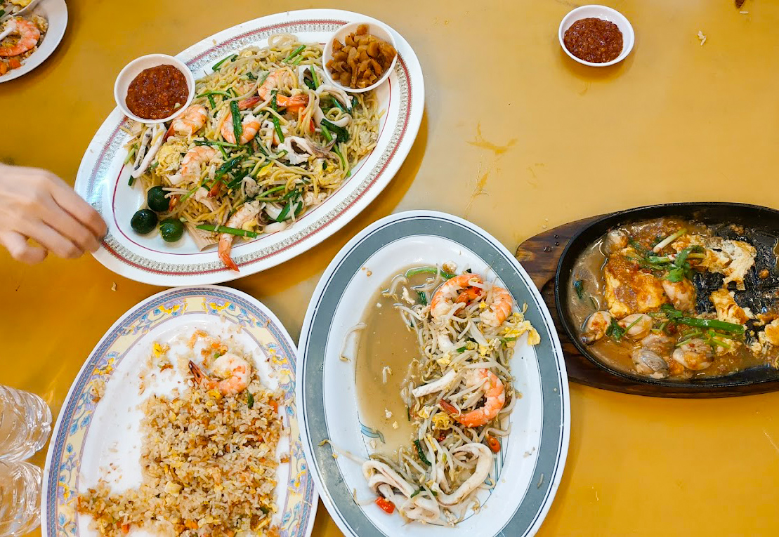 TopDown1 Kim's Famous Fried Hokkien Prawn Mee - Dishes