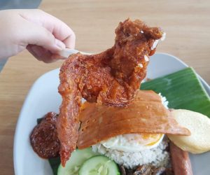 nasi lemak ayam taliwang - chicken wing