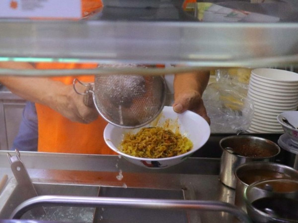 wang jia wang - noodle preparation