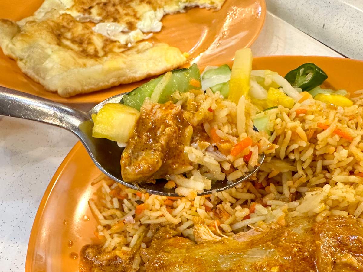 Chindimani-Indian-Restaurant-04-1200x900