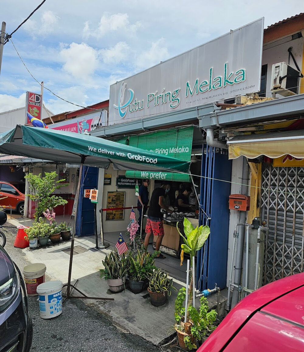 Putu Piring Melaka - Store front
