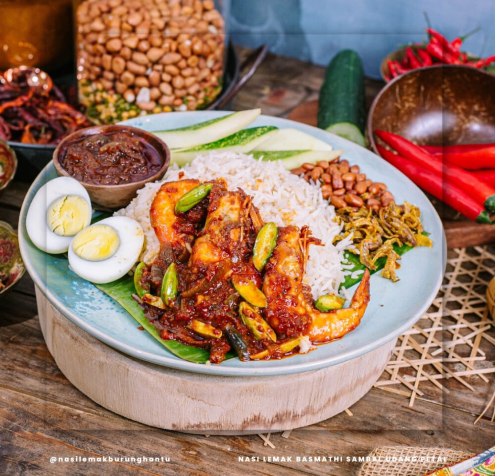 Nasi Lemak Burung Hantu - Nasi lemak sambal udang petai