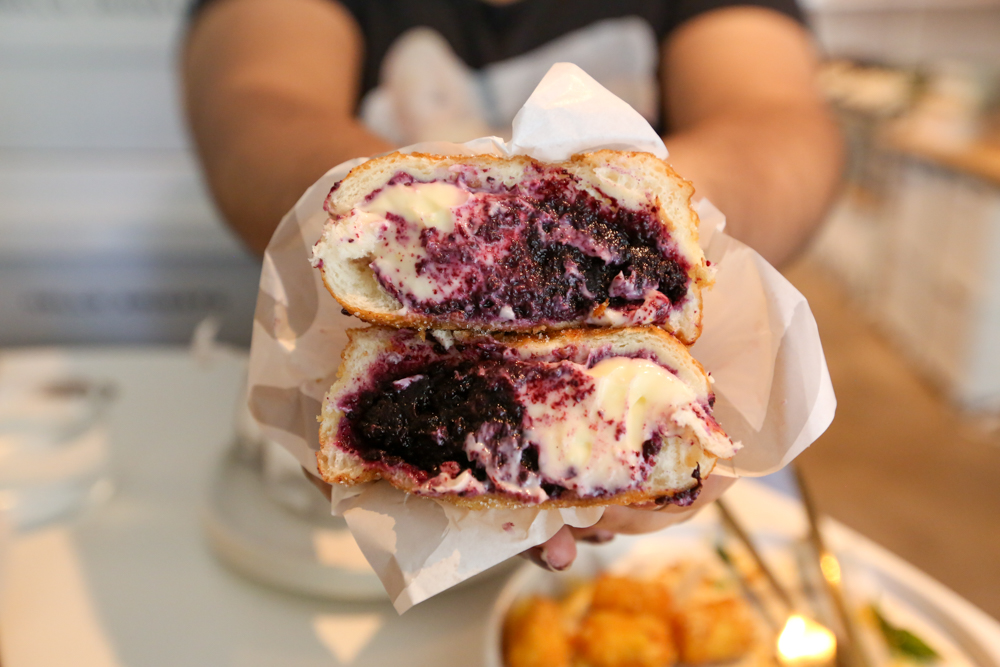 hello arigato - doughnut