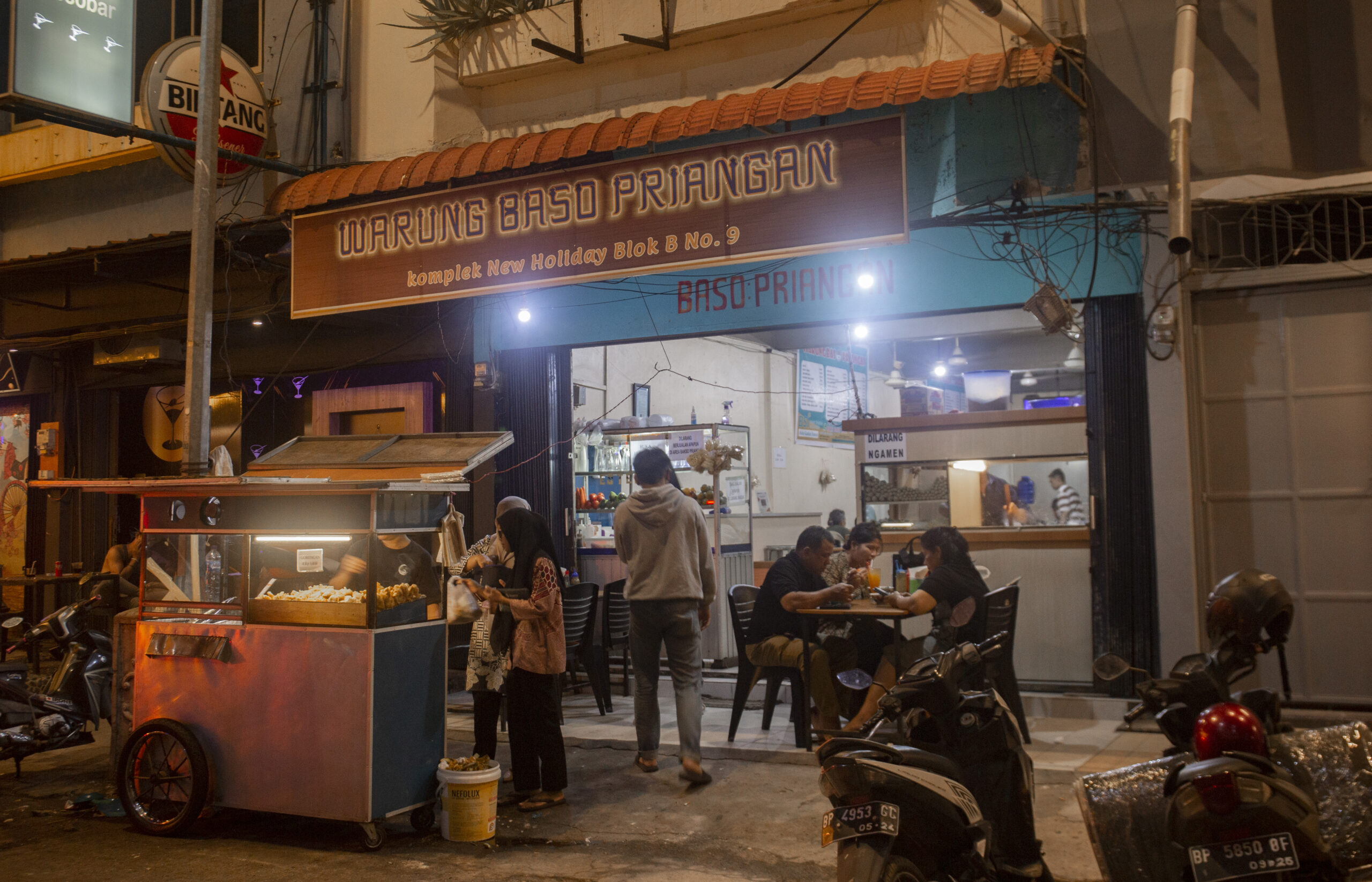 Batam food places - Warung Baso Priangan
