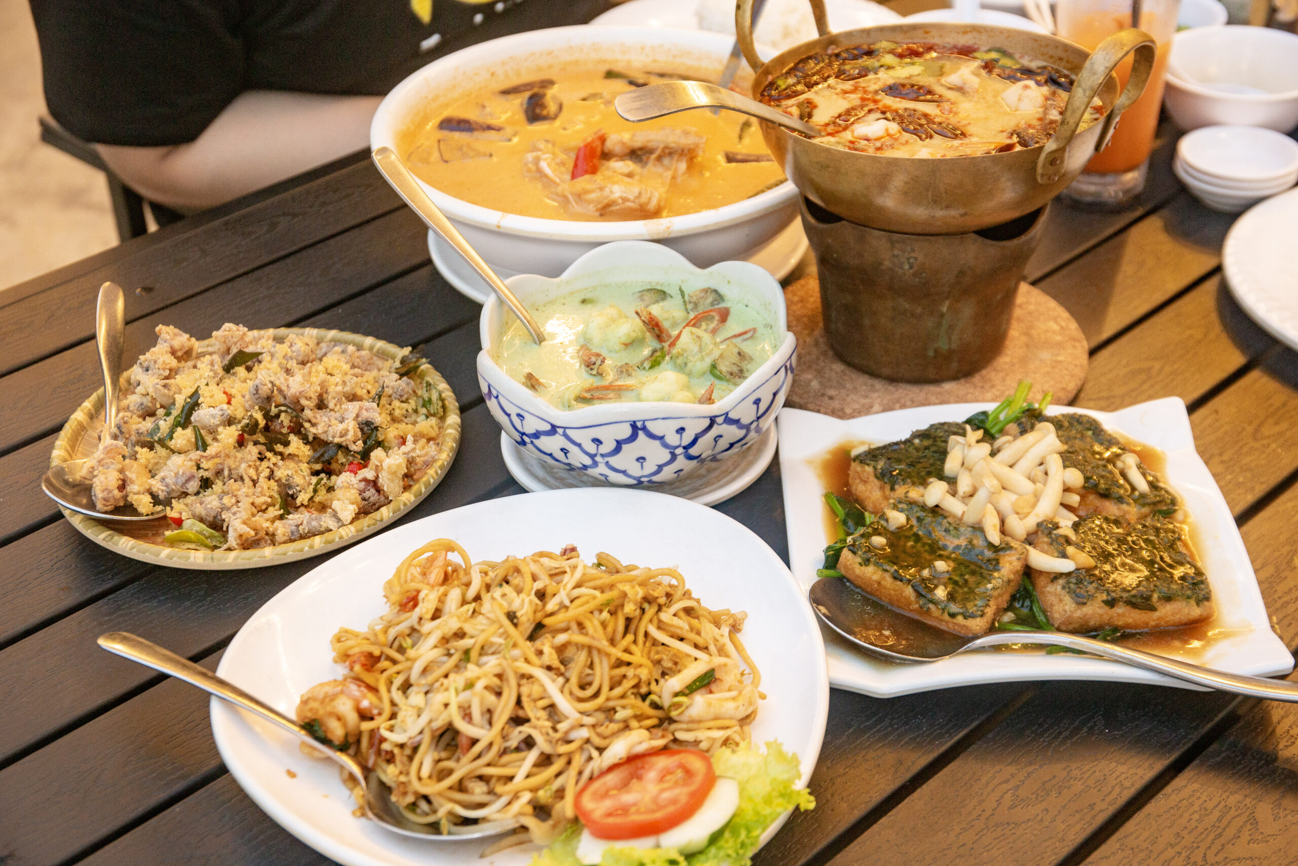 Batam food places - Jumbo Thai Kitchen overall