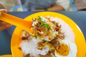 power rojak bandung - porridge closeup